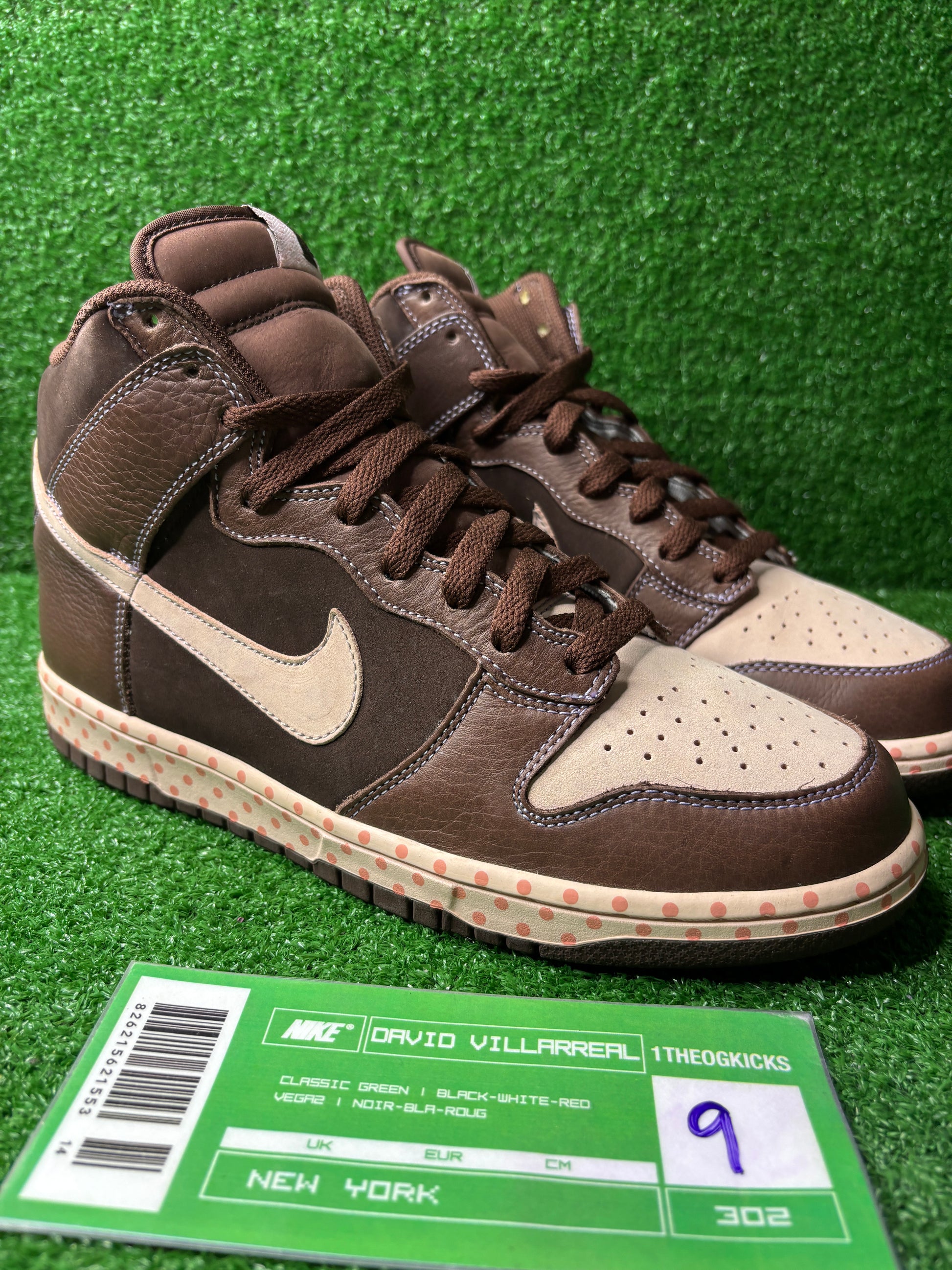 Nike Dunk Easter Poka Dot Chocolates - Size 9