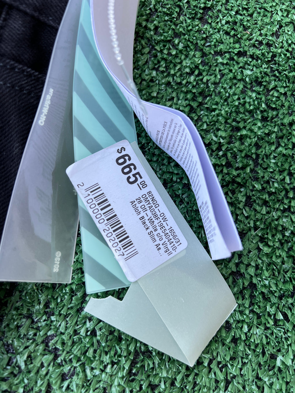 Off-White Black Slim Asymmetric Jeans - Size 31